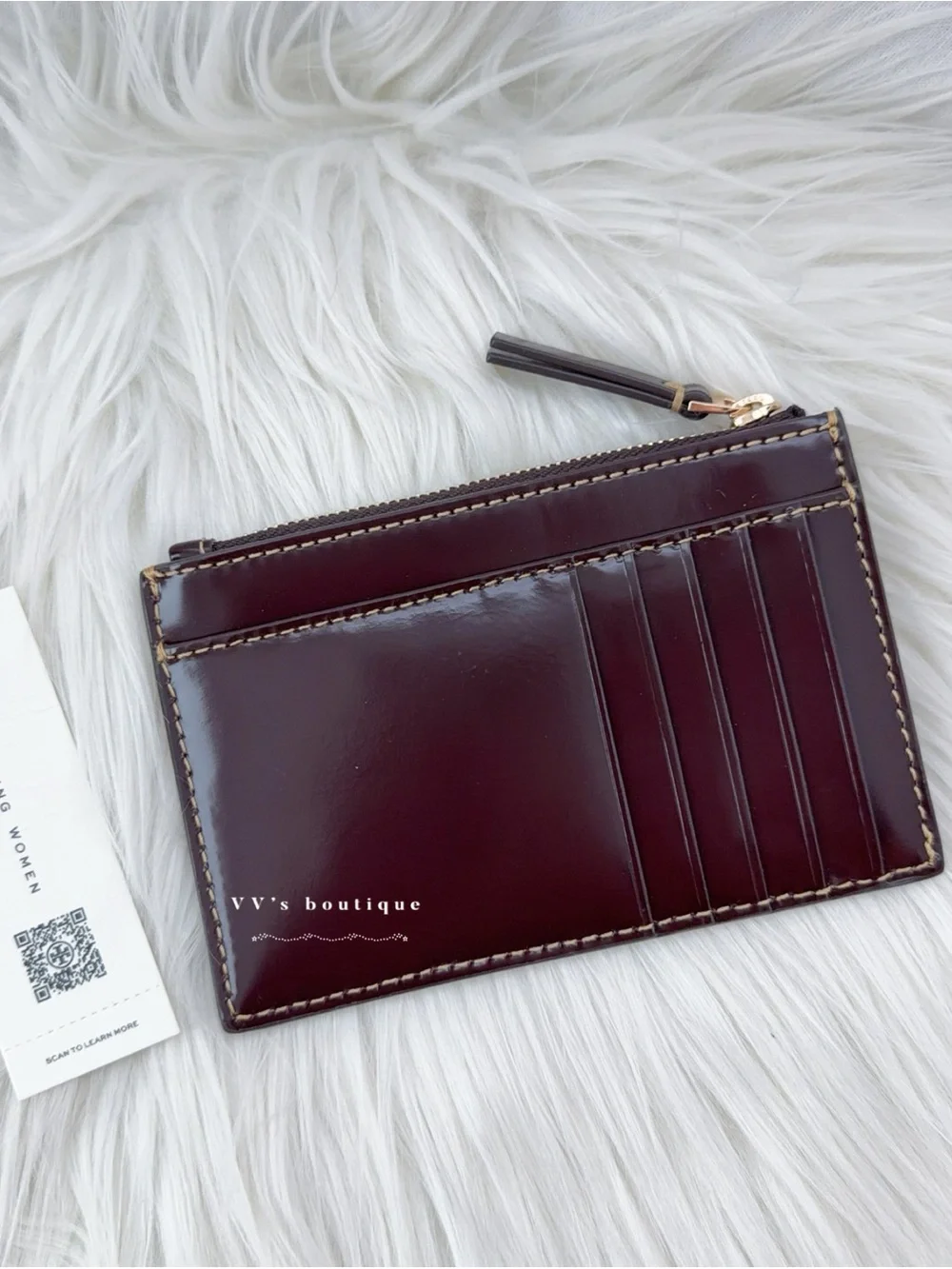 Tory Burch color gold
